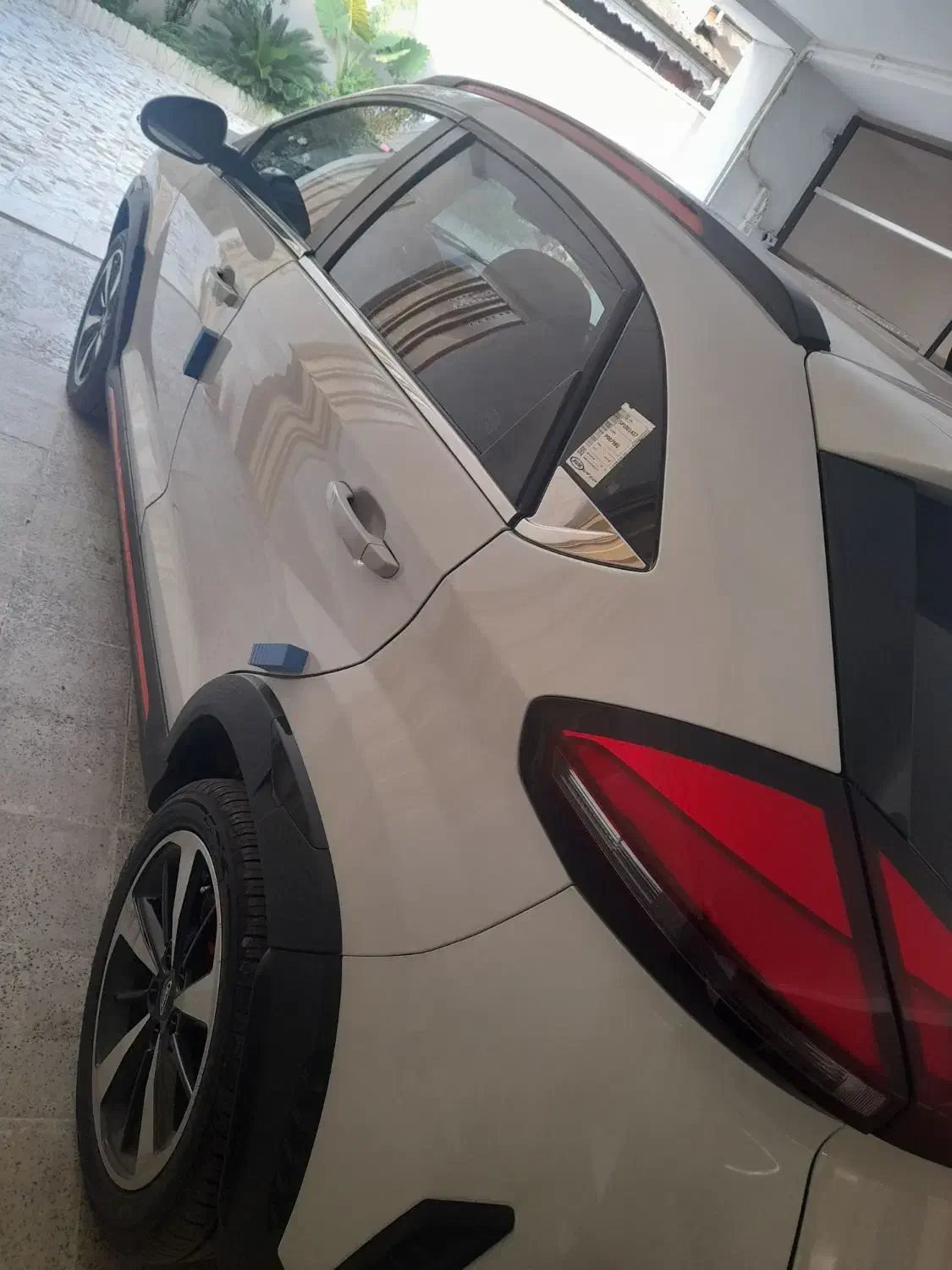 ام وی ام X33 دنده‌ای ساده - 1402