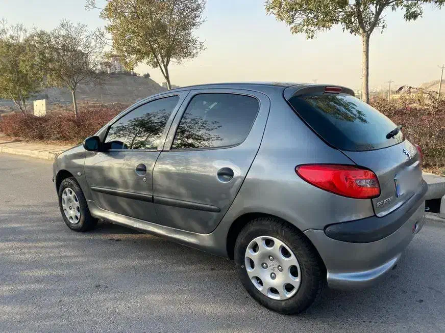 پژو 206 تیپ 2 - 1390