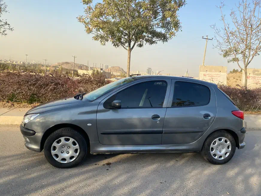 پژو 206 تیپ 2 - 1390