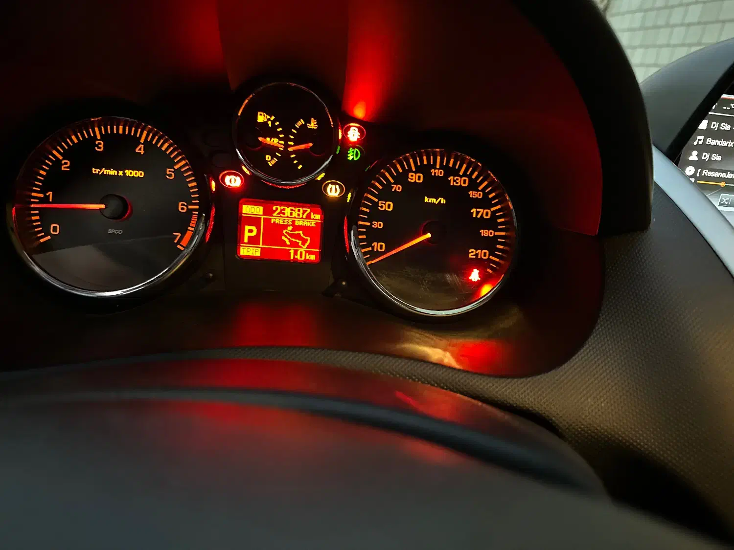 پژو 207 پانوراما اتوماتیک TU5P - 1403