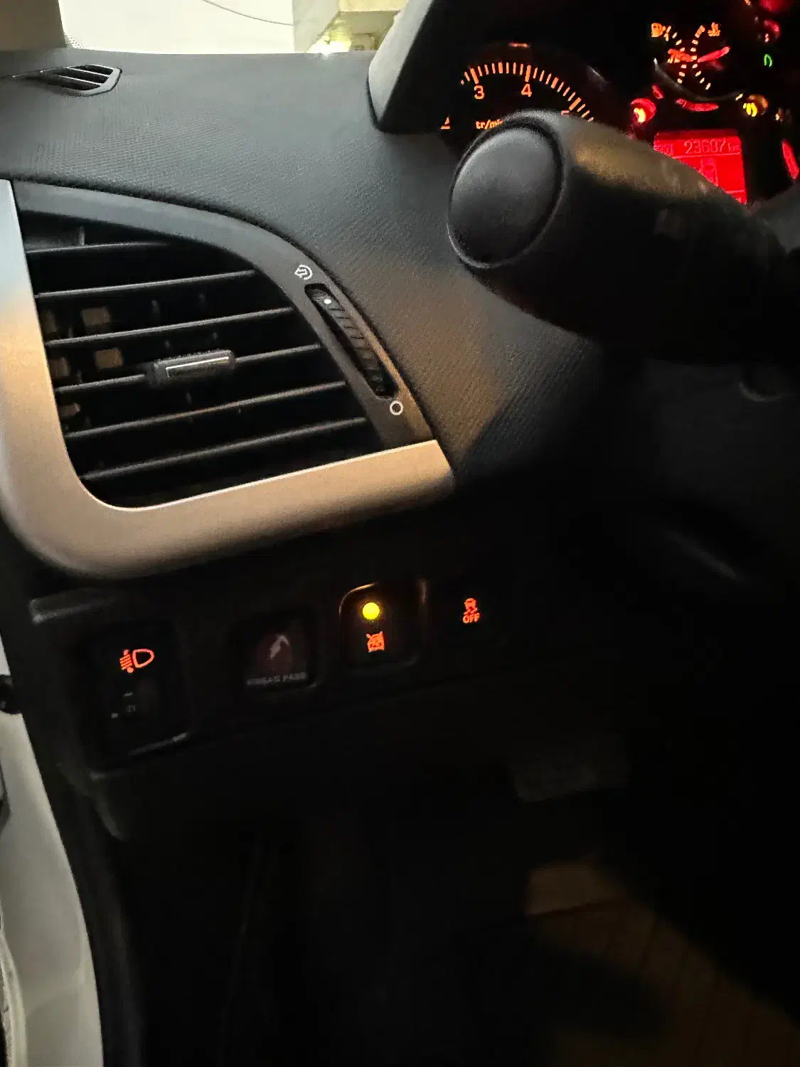 پژو 207 پانوراما اتوماتیک TU5P - 1403