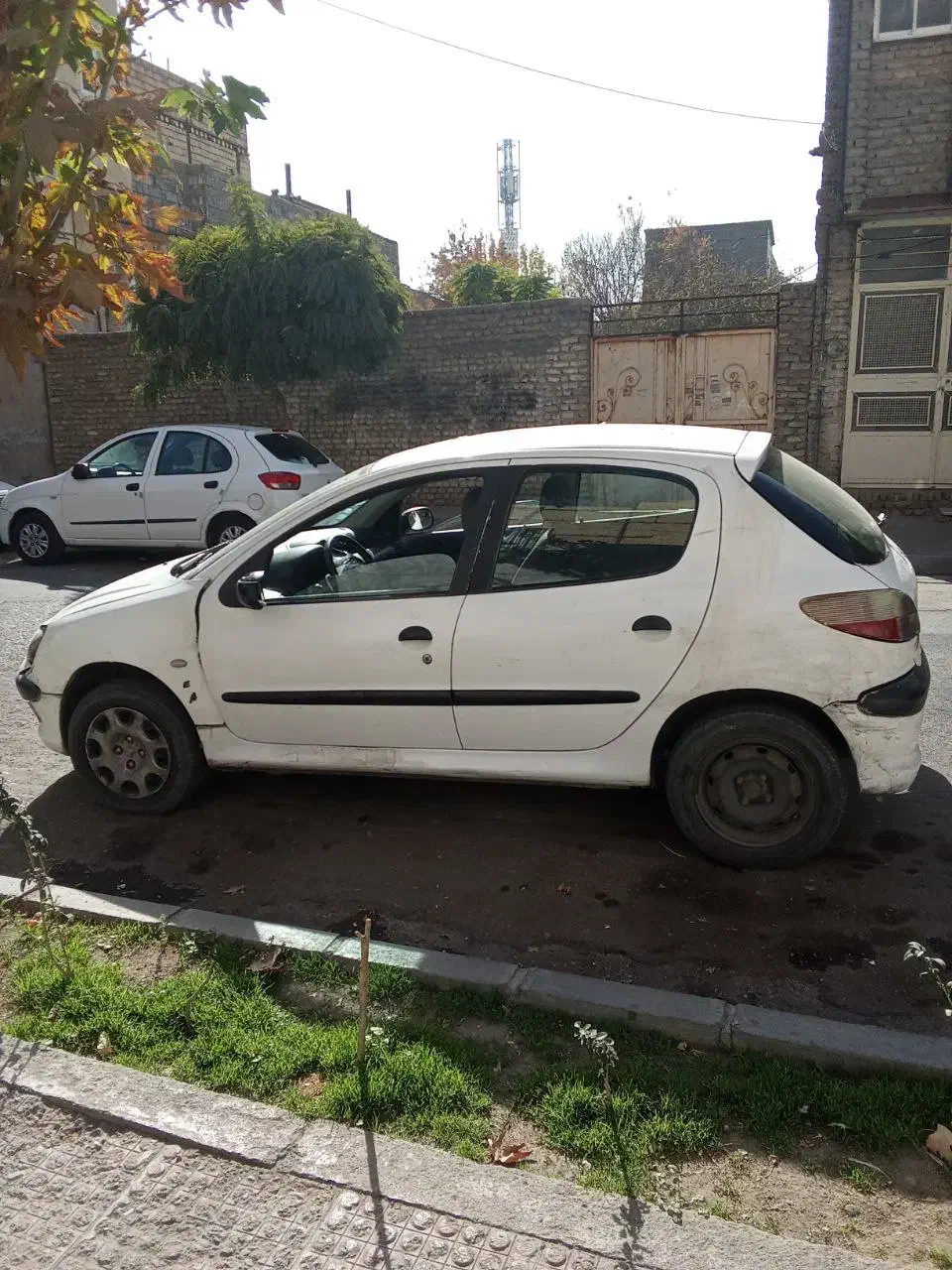 پژو 206 تیپ 2 - 1390