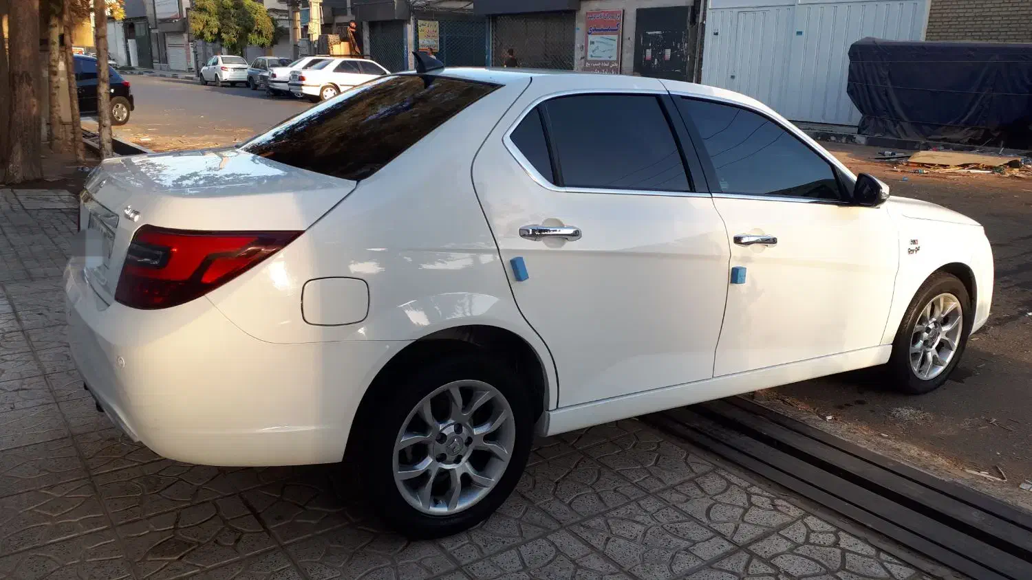 دنا پلاس توربو اتوماتیک - 1402