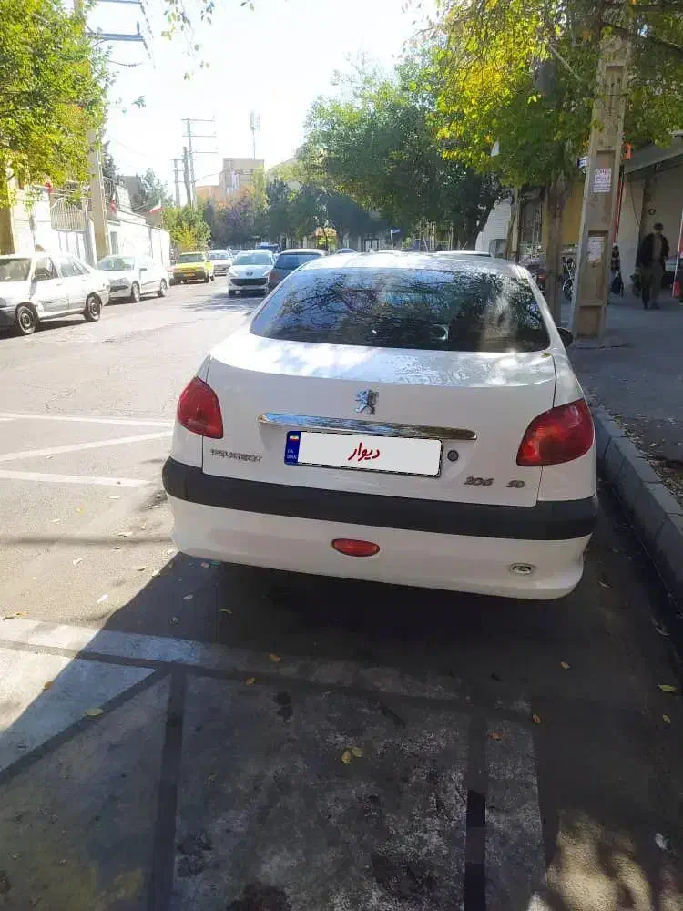 پژو ۲۰۶ صندوق دار v8 - 1395