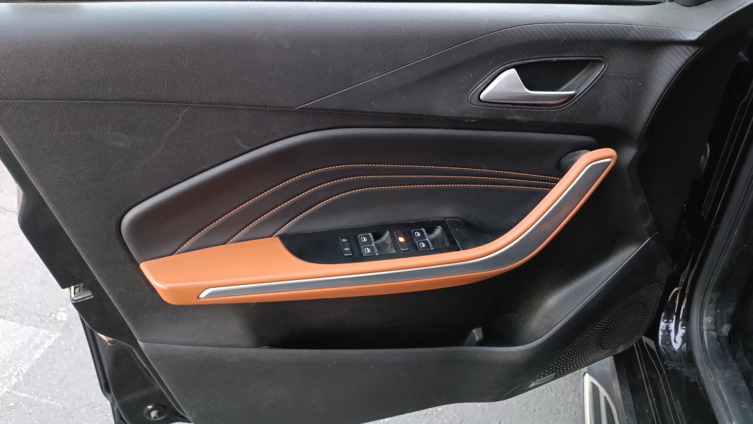 ام وی ام X22 پرو اتوماتیک IE - 1401