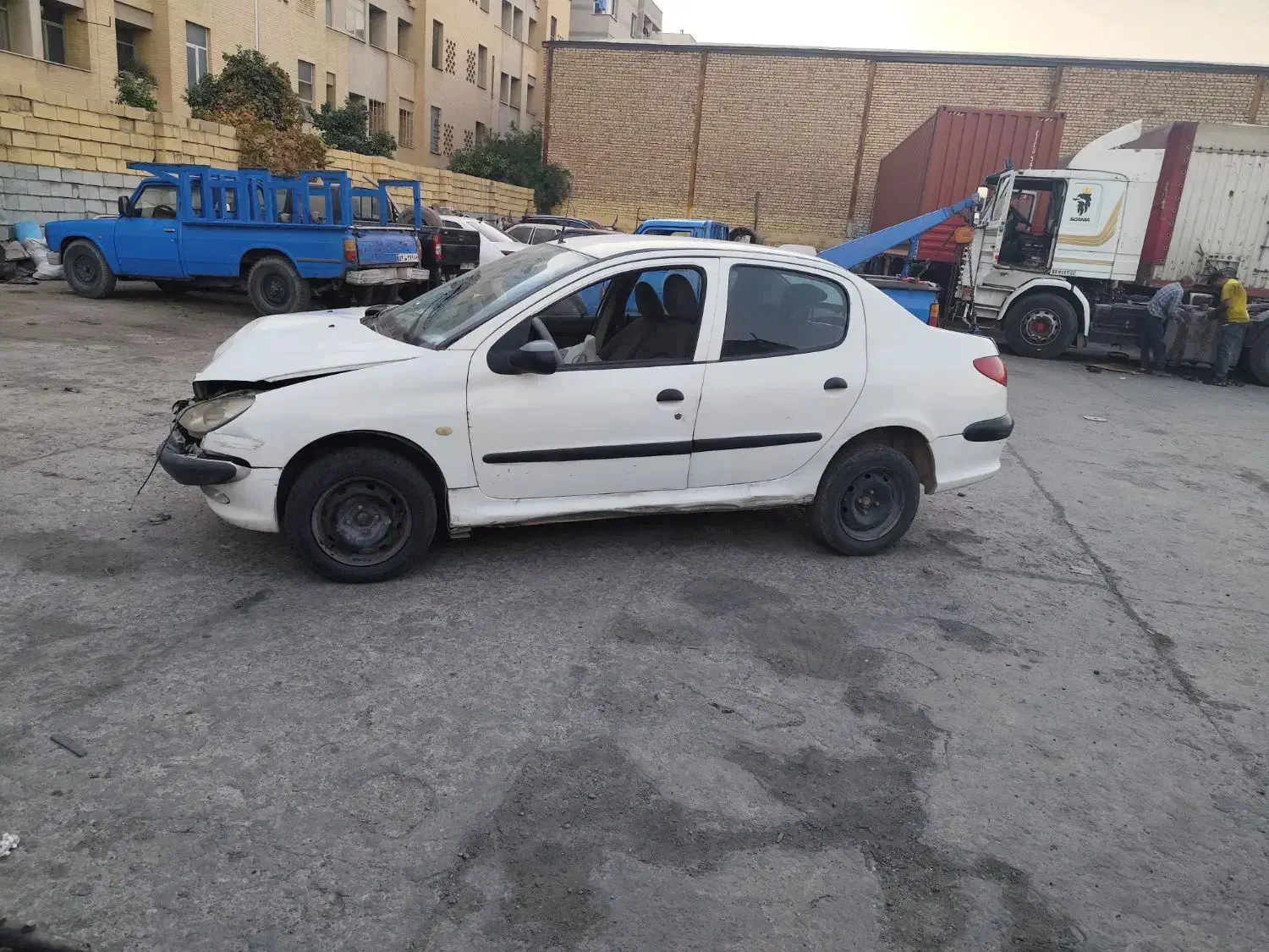 پژو ۲۰۶ صندوق دار v8 - 1389