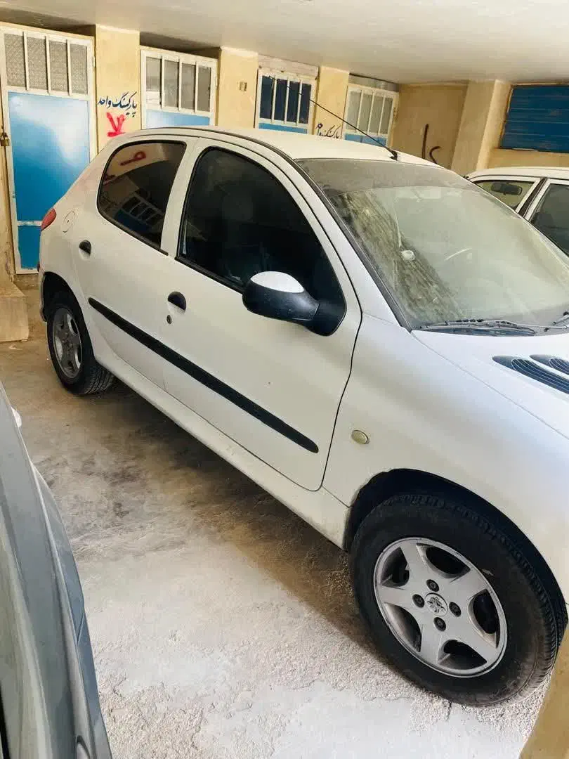 پژو 206 تیپ 3 - 1396