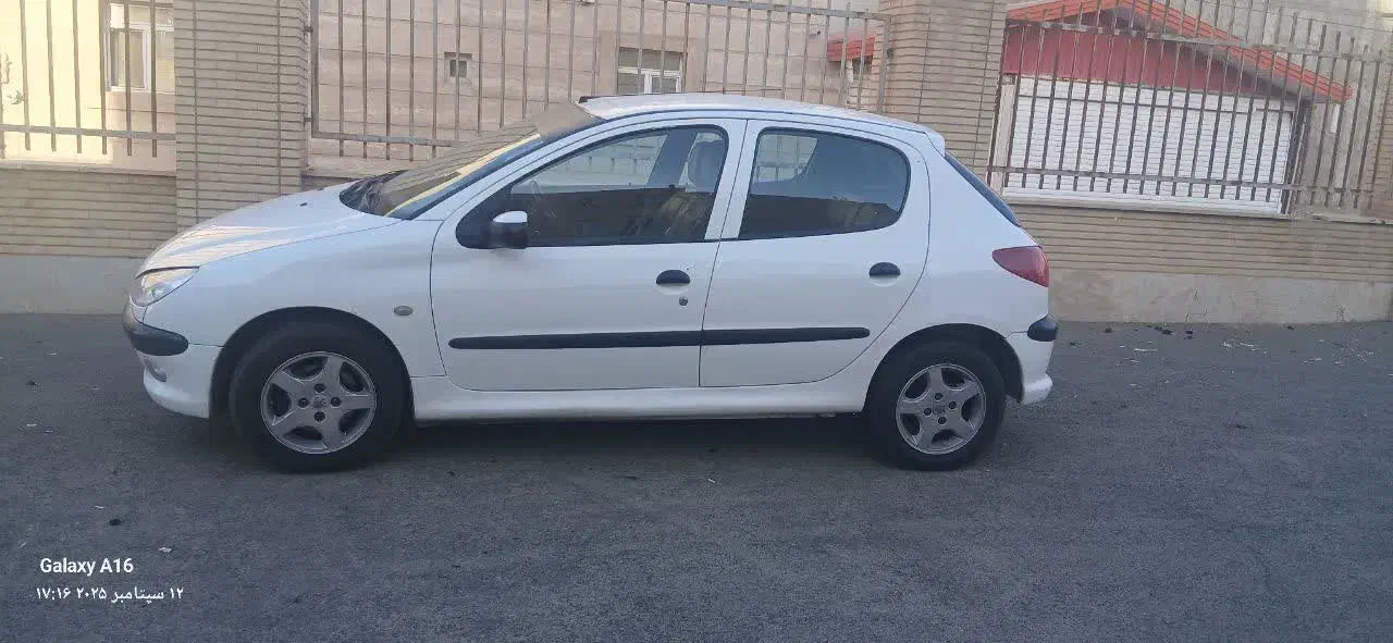 پژو 206 تیپ 3 - 1396