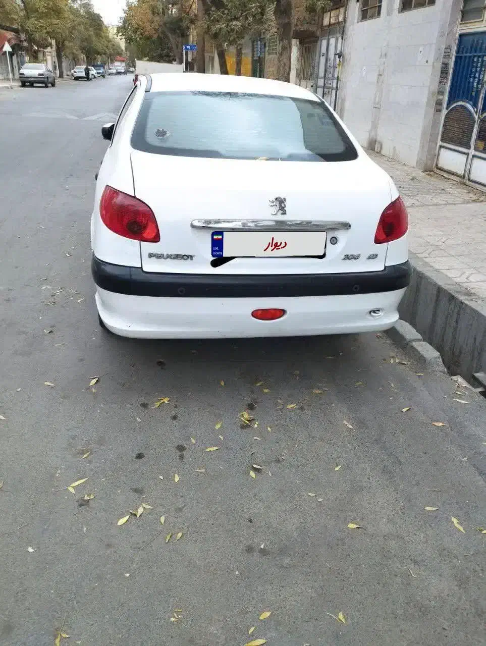 پژو ۲۰۶ صندوق دار v8 - 1397