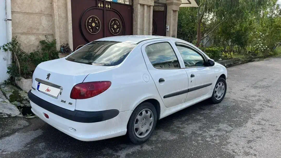 پژو ۲۰۶ صندوق دار v8 - 1394