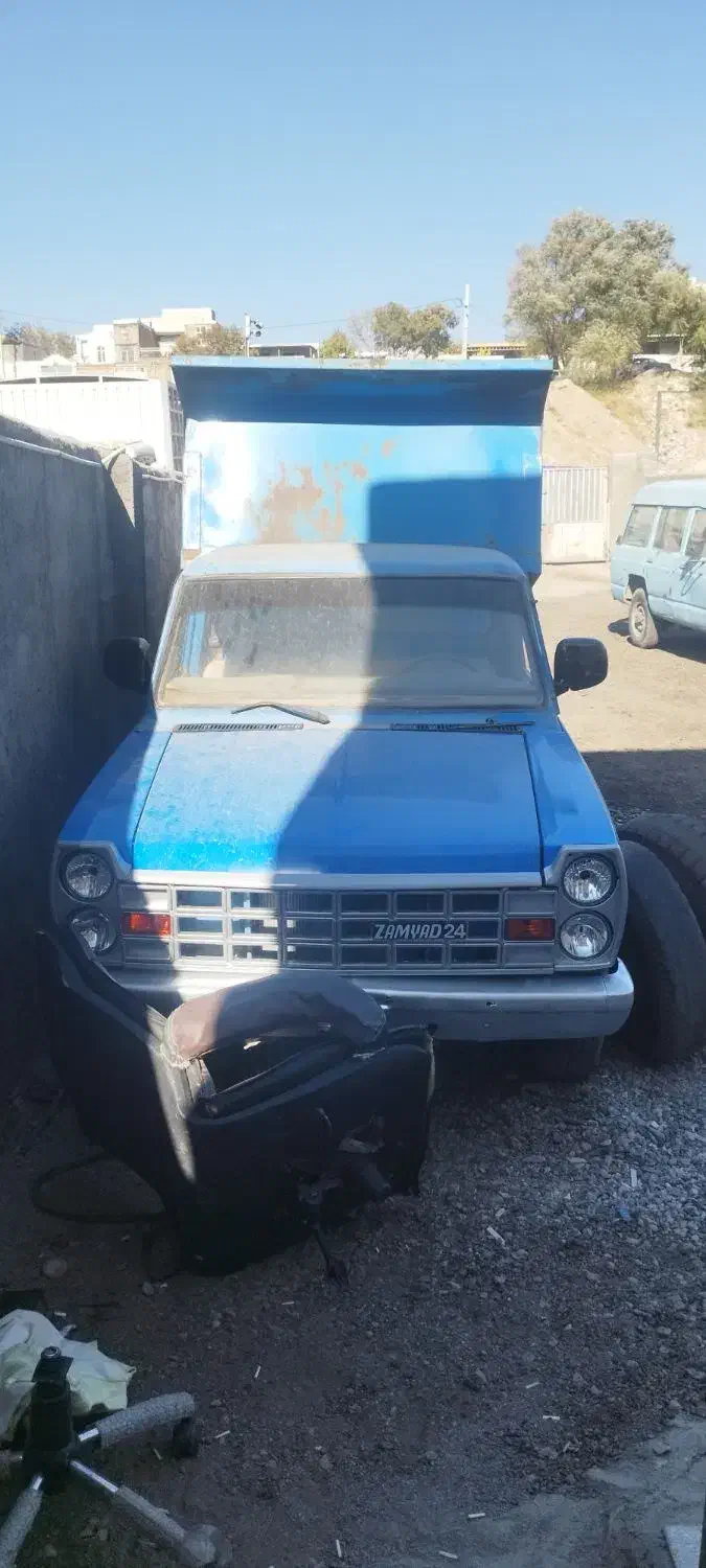 زامیاد وانت نیسانZ24 بنزینی - 1388