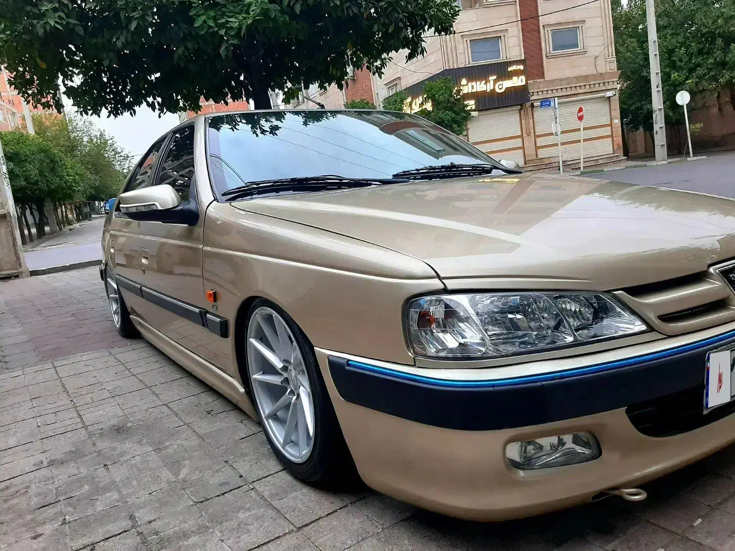 پژو پارس سال - 1384