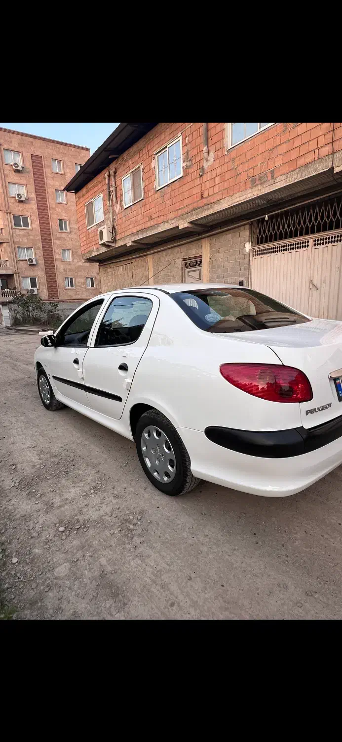 پژو ۲۰۶ صندوق دار v8 - 1395