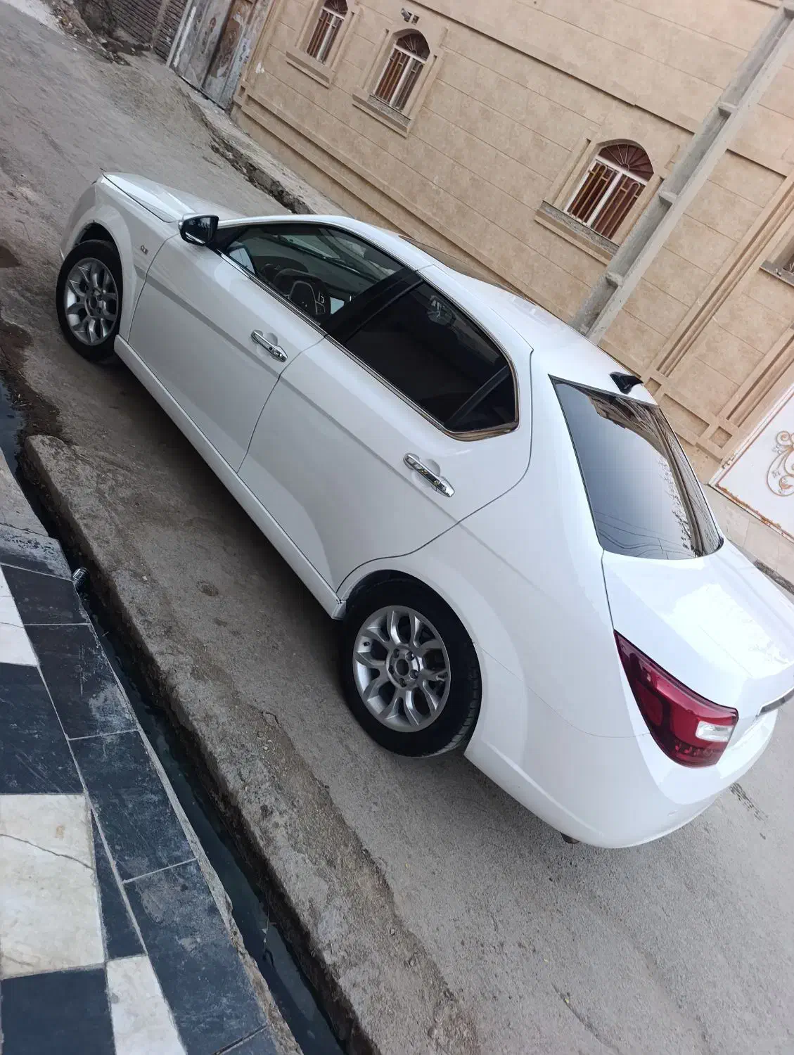 دنا پلاس توربو اتوماتیک - 1403