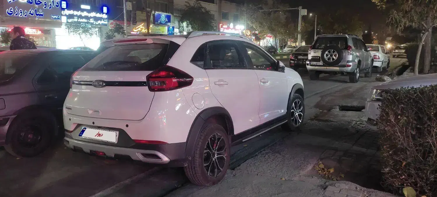 ام وی ام X22 پرو دنده‌ای - 1402