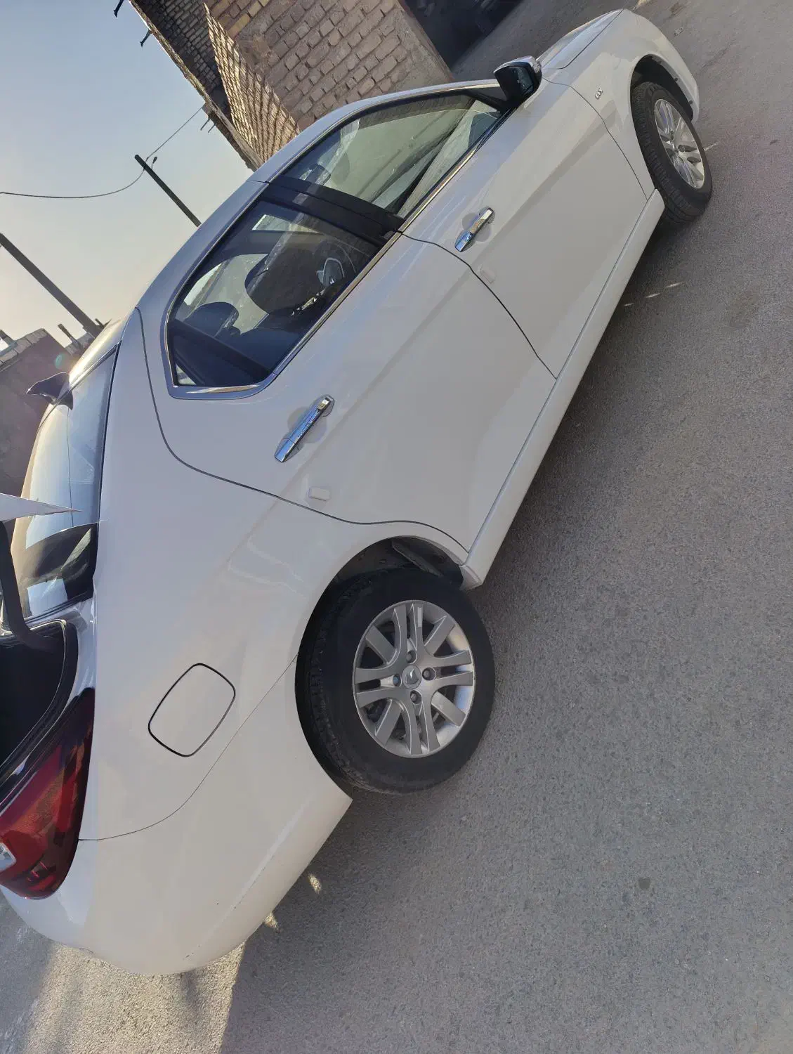 دنا پلاس تیپ ۲ سانروف ۴ ایربگ - 1399