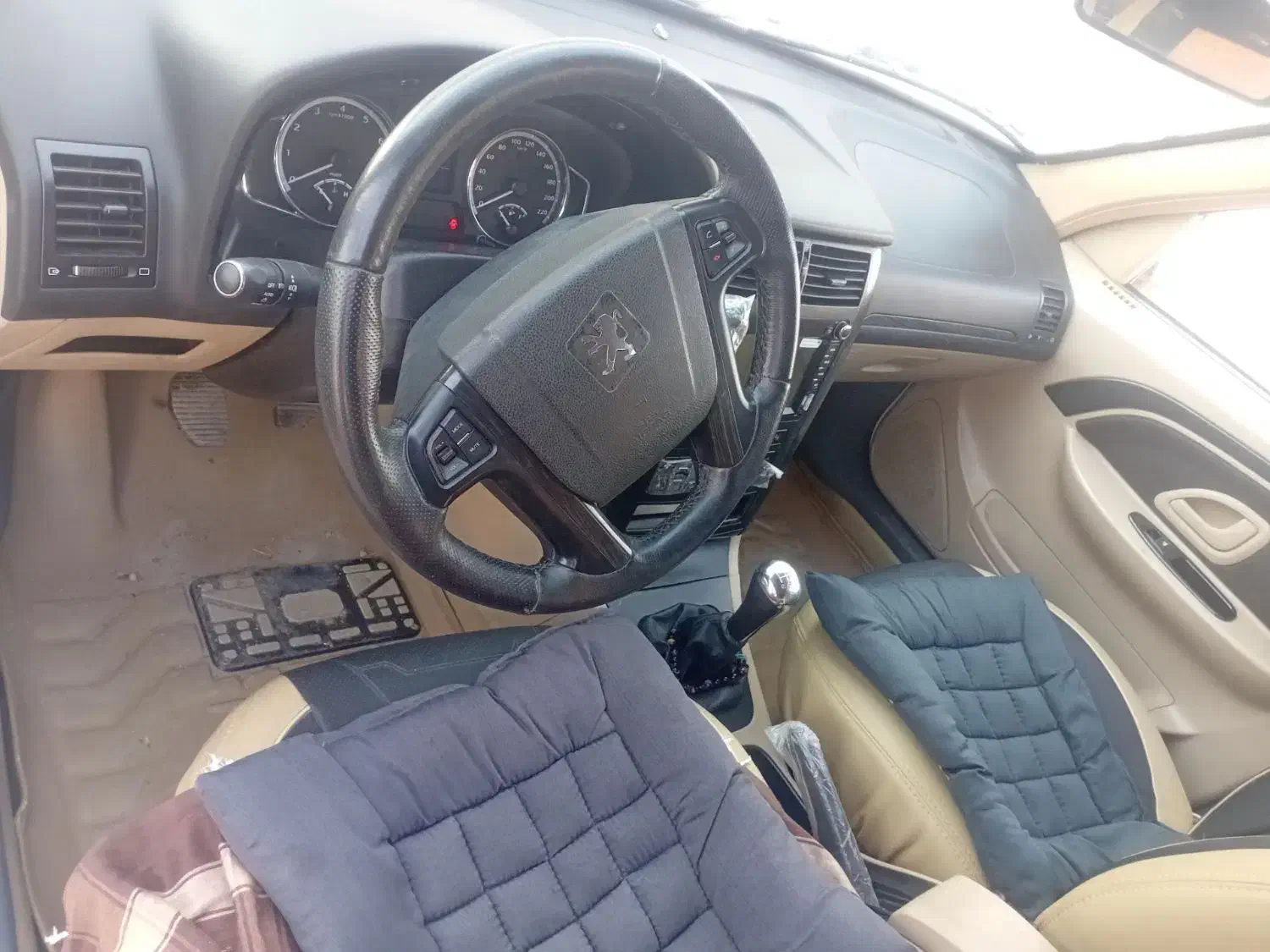 پژو پارس XU7P - 1402