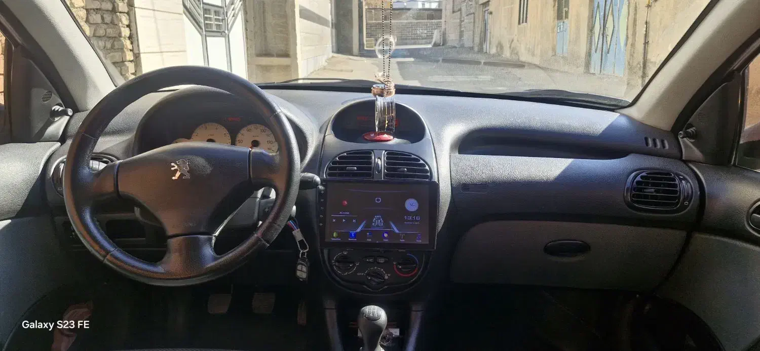 پژو 206 تیپ 3 - 1394