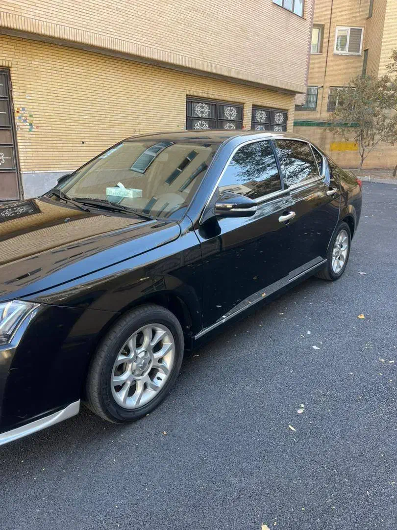 دنا پلاس توربو 6 دنده - 1401