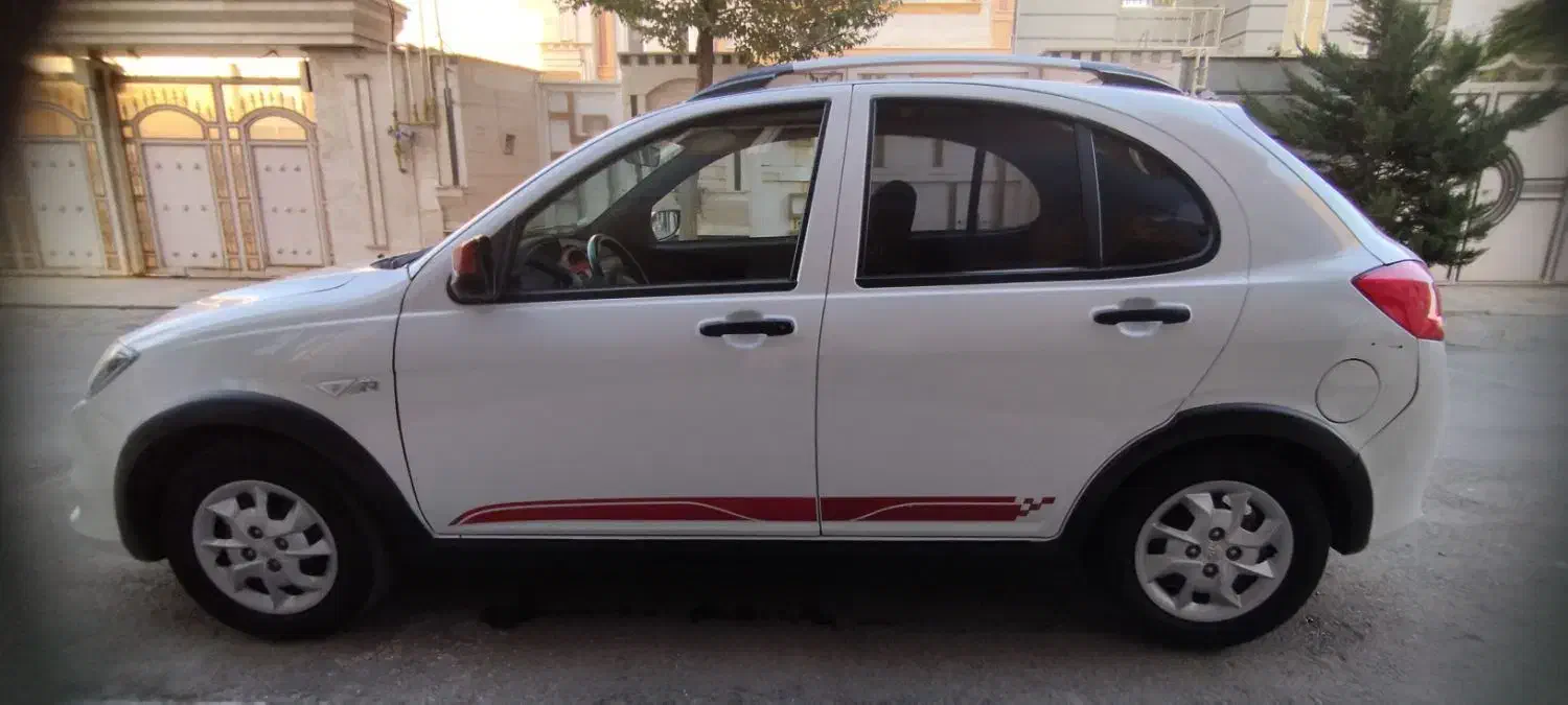 کوییک R دنده‌ای - 1402