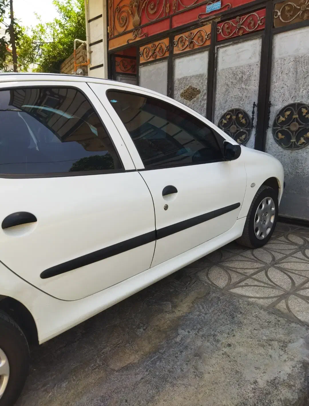 پژو ۲۰۶ صندوق دار v8 - 1396