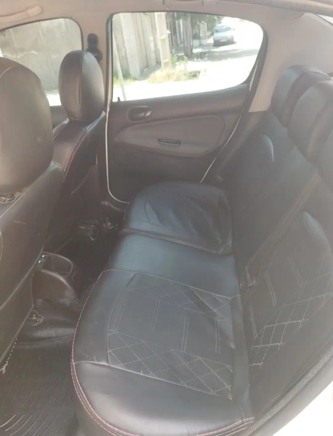 پژو ۲۰۶ صندوق دار v8 - 1396