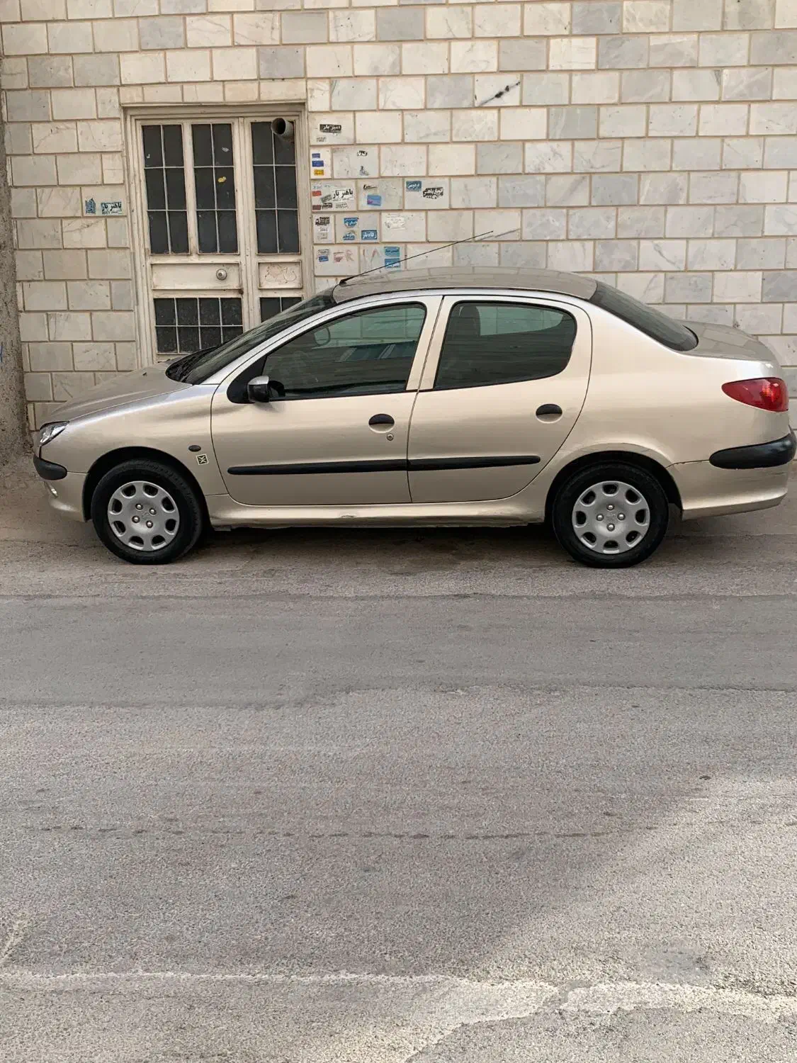 پژو ۲۰۶ صندوق دار v8 - 1386