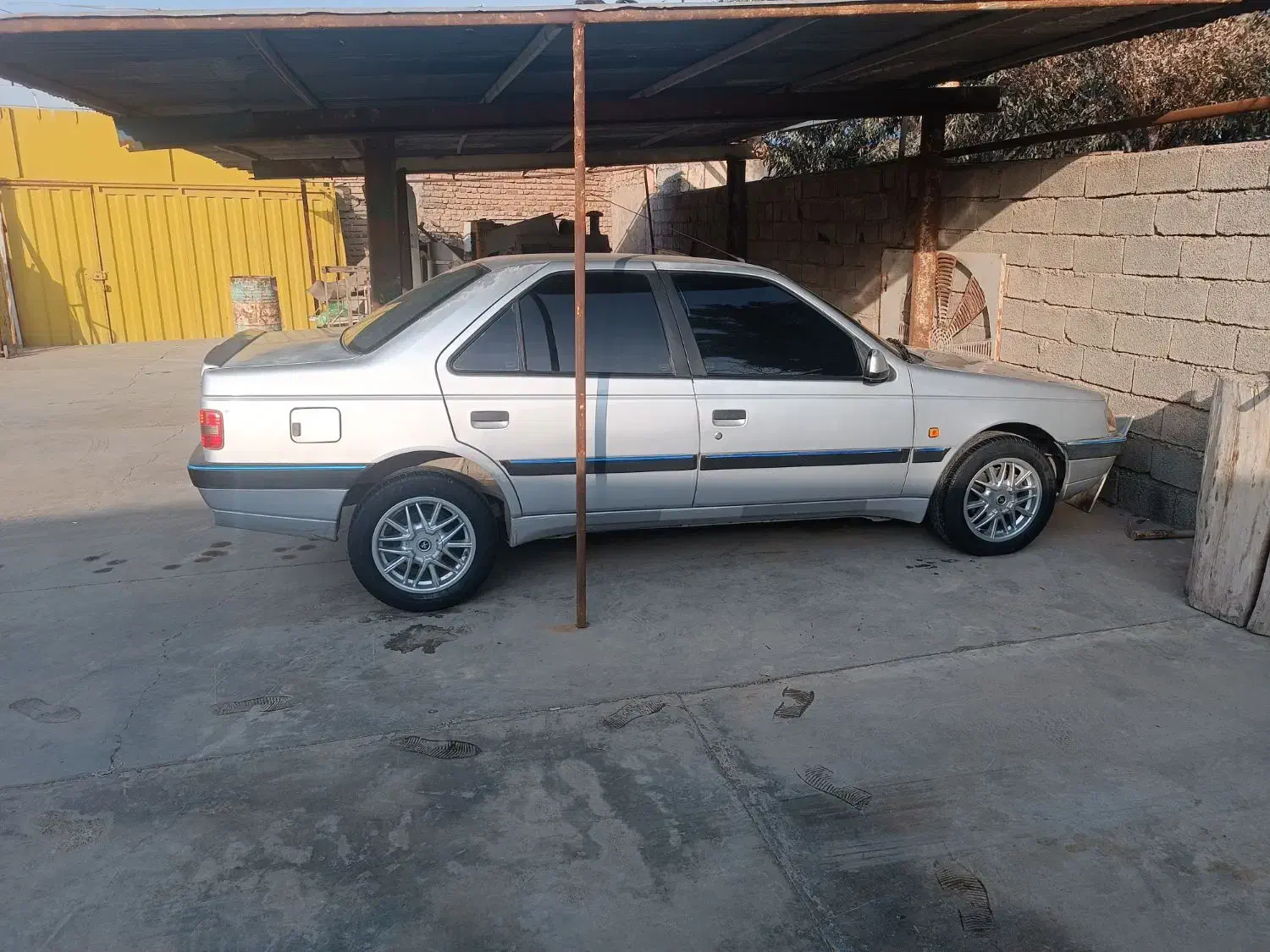 پژو 405 SLX بنزینی  XU7 - 1389