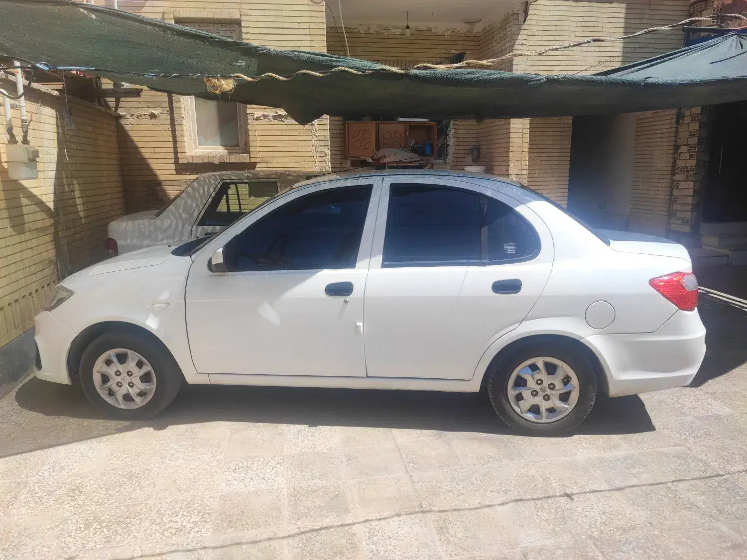 ساینا S دنده‌ای معمولی - 1401