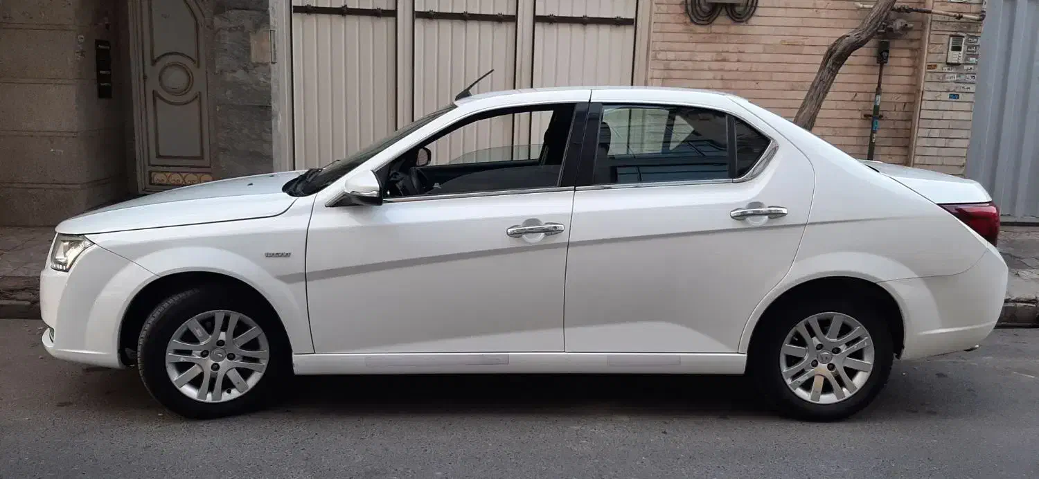 دنا پلاس ۵ دنده EF7 - 1398