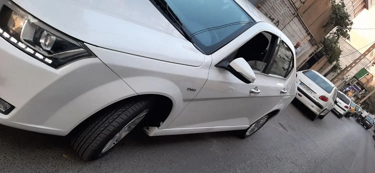 دنا پلاس ۵ دنده EF7 - 1398