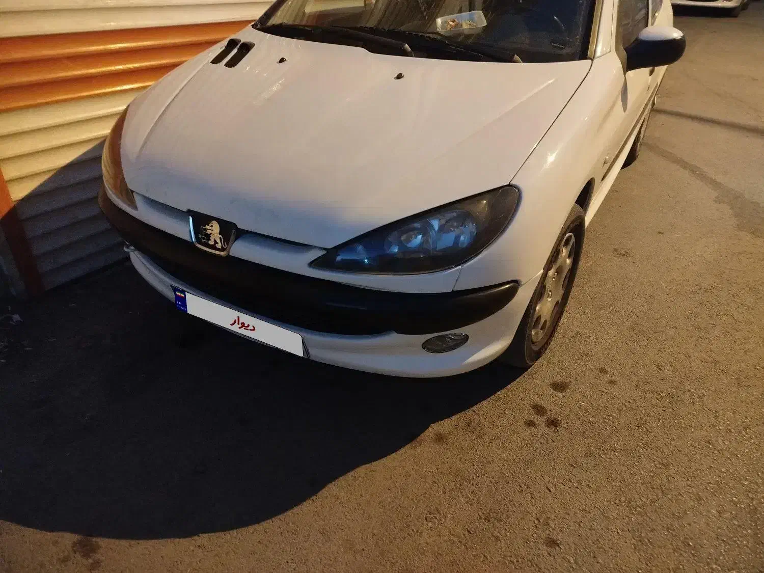 پژو ۲۰۶ صندوق دار v8 - 1389