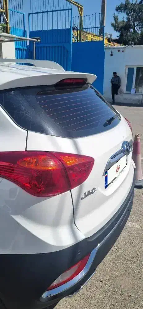 جک S3 اتوماتیک - 1402