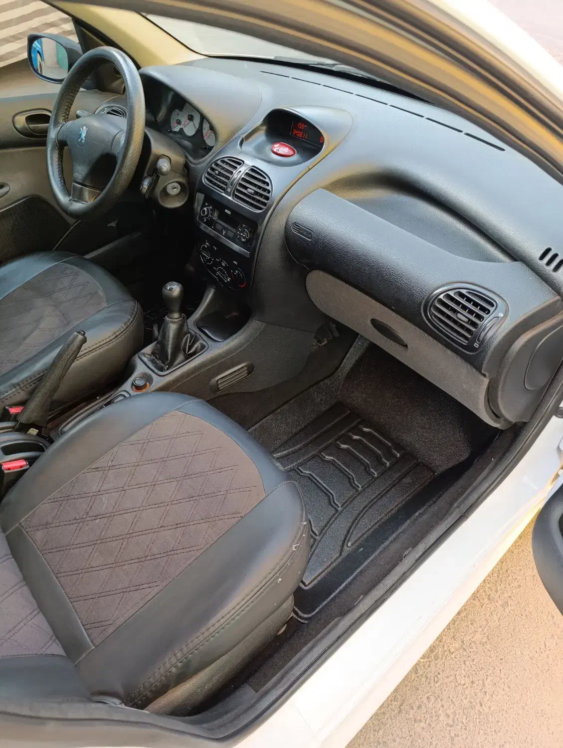 پژو 206 تیپ 2 - 1401