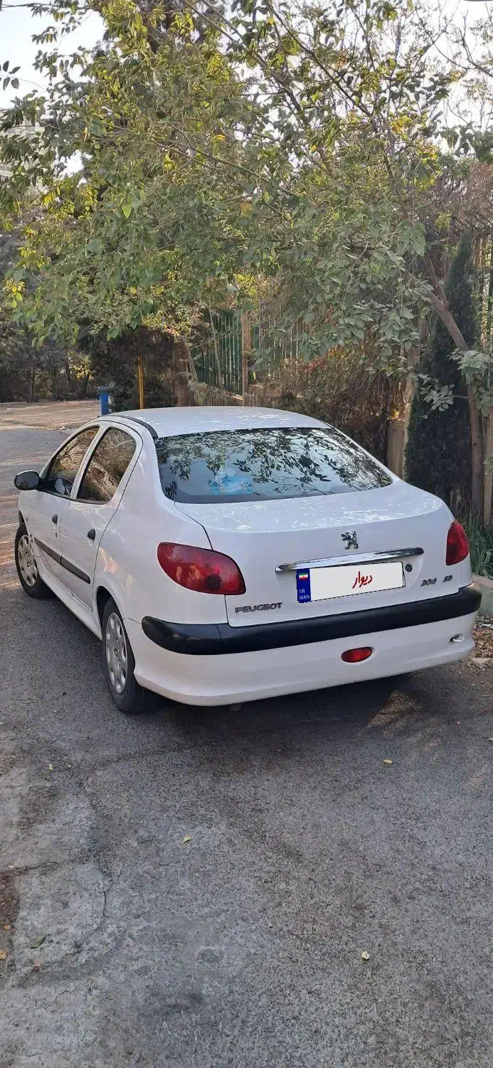 پژو ۲۰۶ صندوق دار v8 - 1398