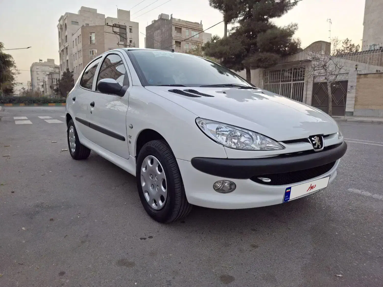 پژو 206 تیپ 5 - 1396