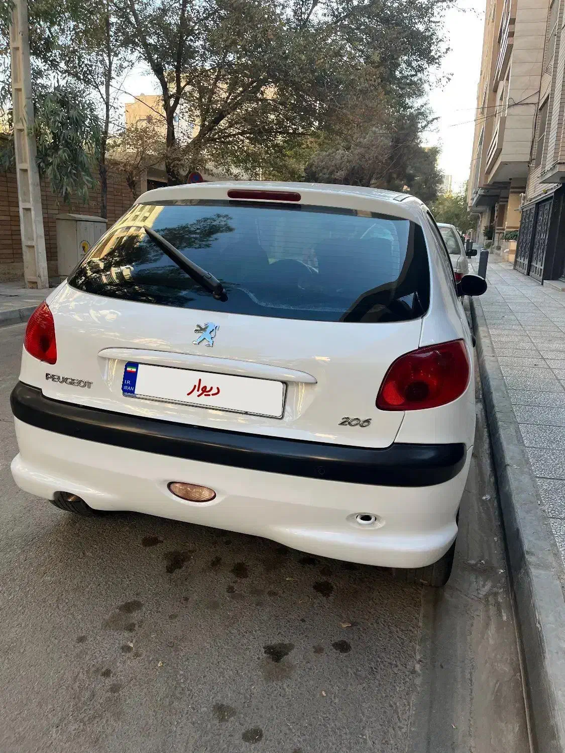 پژو 206 تیپ 5 - 1396