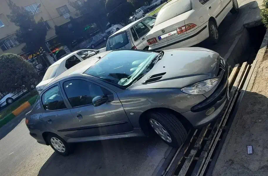 خودرو پژو، ۲۰۶ صندوق دار آگهی ann_20997468