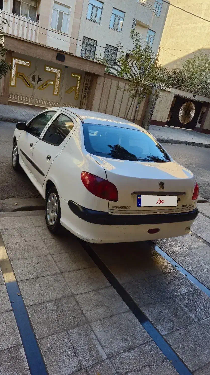 خودرو پژو، ۲۰۶ صندوق دار آگهی ann_20998541