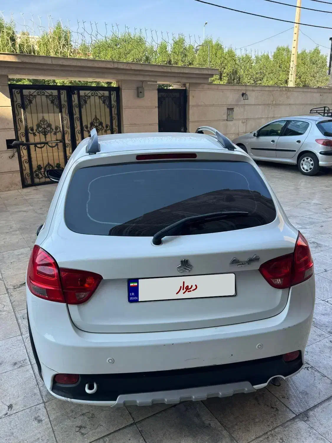 خودرو کوییک، R آگهی ann_20998831