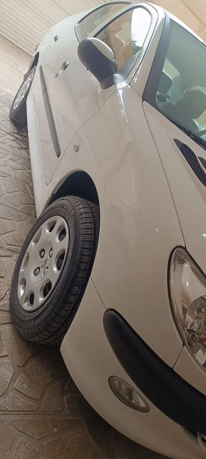 خودرو پژو، ۲۰۶ صندوق دار آگهی ann_20998934