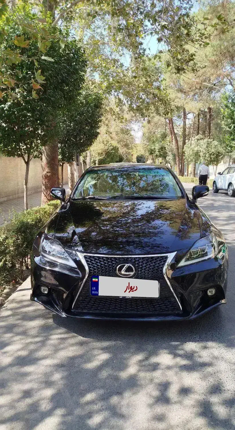 خودرو لکسوس، IS کروک آگهی ann_21000364