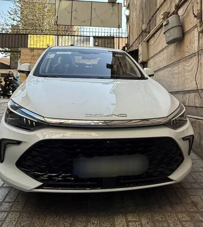 خودرو بایک، سابرینا مونتاژ آگهی ann_21088617