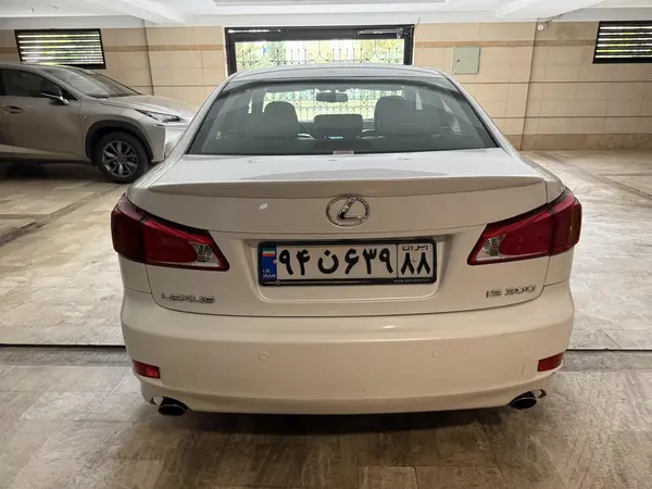 خودرو لکسوس، IS آگهی ann_21173446