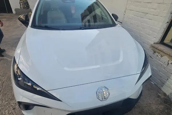 خودرو ام جی، 4EV آگهی ann_21212647