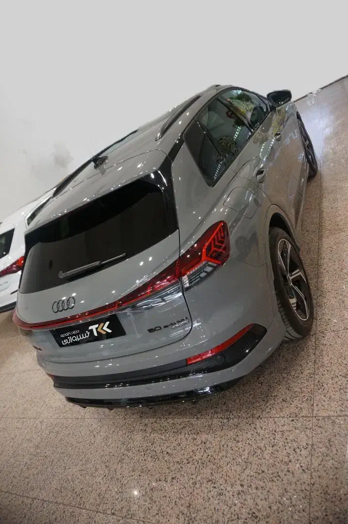 خودرو آئودی، الکتریکی Q4 آگهی ann_21214703