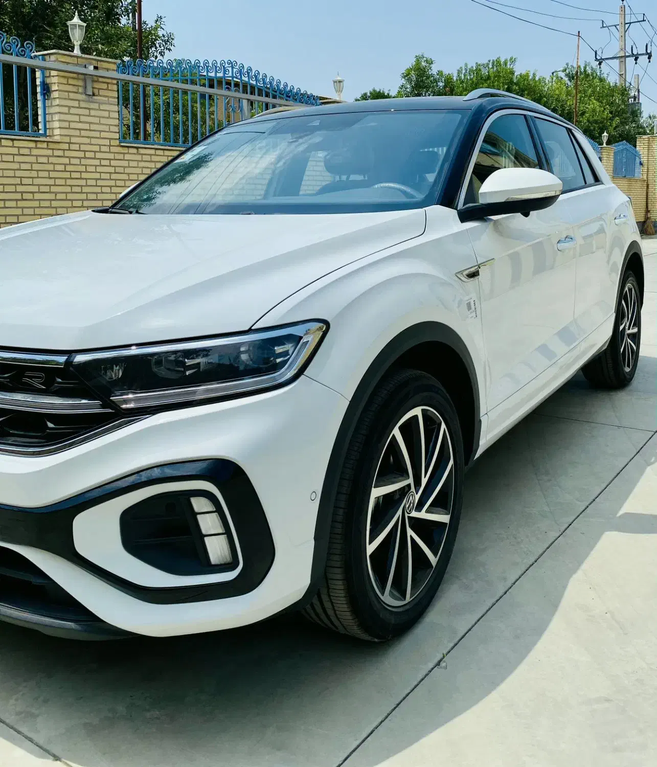 خودرو فولکس، تی راک آگهی ann_21228117