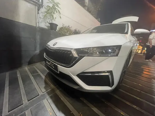 خودرو اشکودا، اوکتاویا آگهی ann_21237953