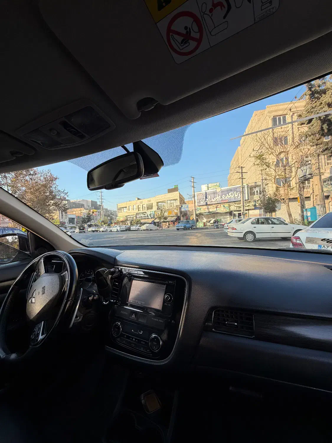 خودرو میتسوبیشی، اوتلندر آگهی ann_21257446