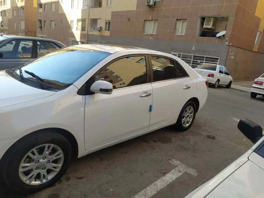 خودرو زوتی، Z300 آگهی ann_21277405